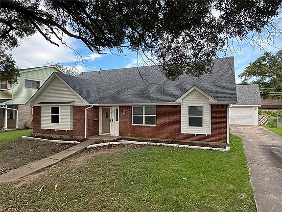 2nd image of 2020 Easter Ln