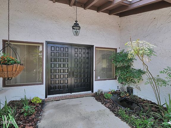 5th image of 8635 Villa San Jose Dr E
