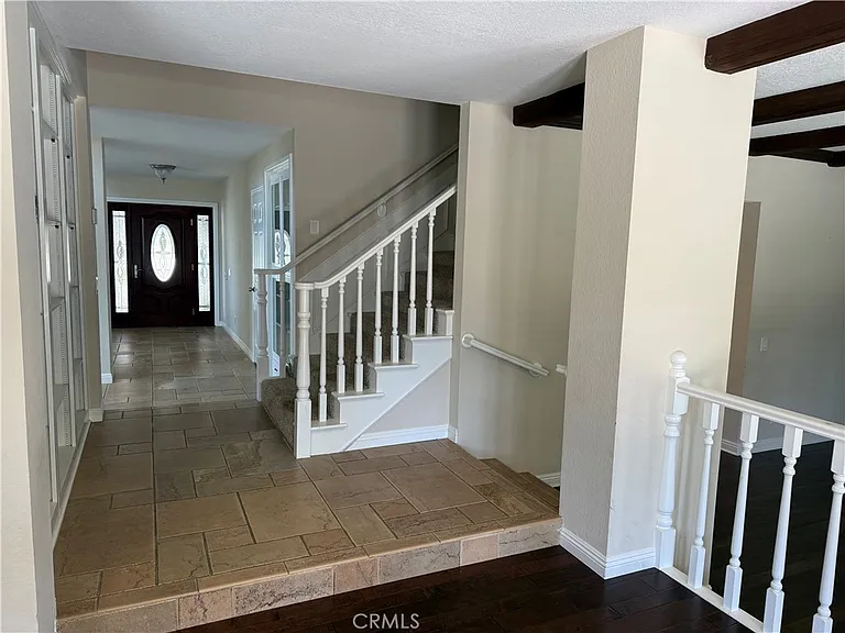 1716 Orangewood Ave — Photo 6