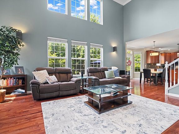 2nd image of 966 Timber Lake Dr