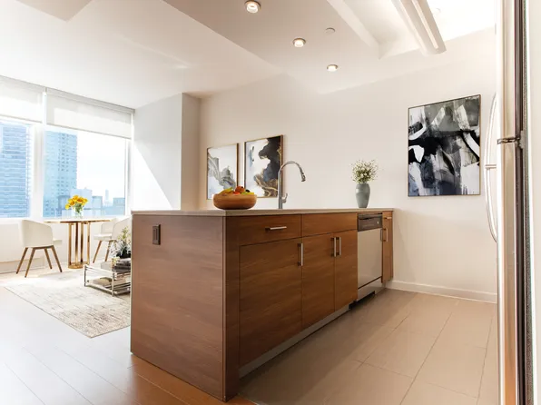 27-03 42nd Road image 1 of 25