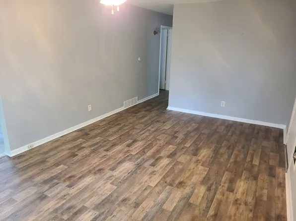 1104 W Iles Ave, Jerome, IL 62704