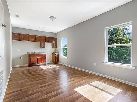 4th image of 1716 Marais St #1A