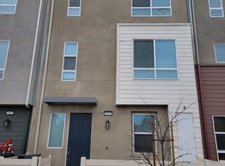 20603 Green Ash Ln, Winnetka, CA 91306