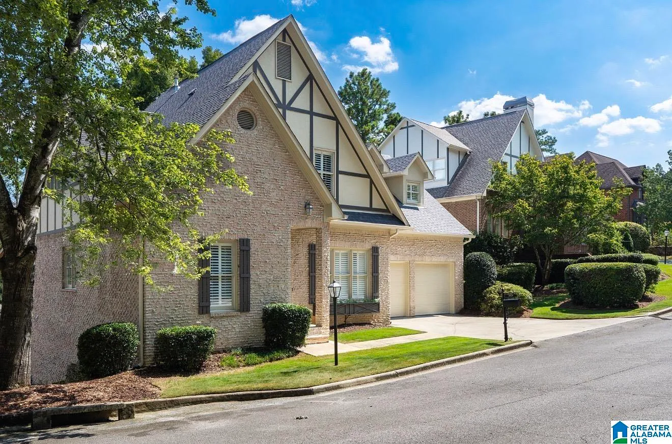 4 bed, 3.5 bath, $9,000 — Photo 3