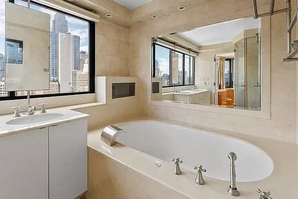 Rented by JSG Realty Corp | media 12