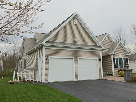 3rd image of 14 Lancaster Ct