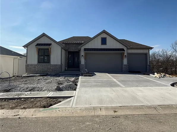 1408 Larkspur Pl, Raymore, MO 64083