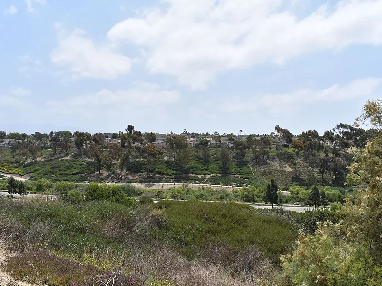 1281 Aguirre Dr — Photo 21