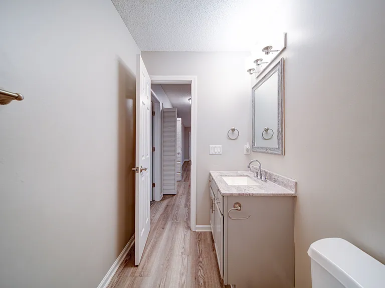 Summers Run Apartments — Photo 23