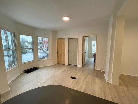 5th image of 34 Pine St #1