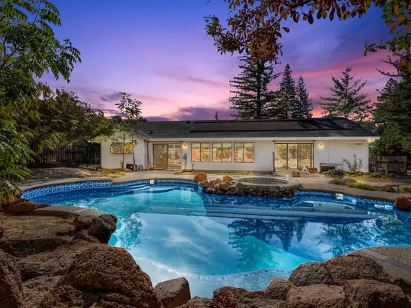 1303 Hillview Ct, Roseville, CA 95661