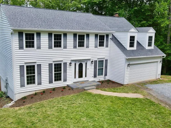 11905 Falling Creek Dr, Manassas, VA 20112