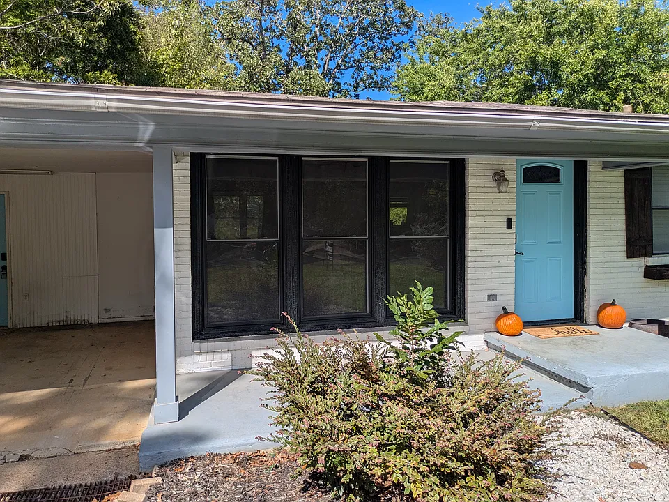 2316 Alta Mira Dr
