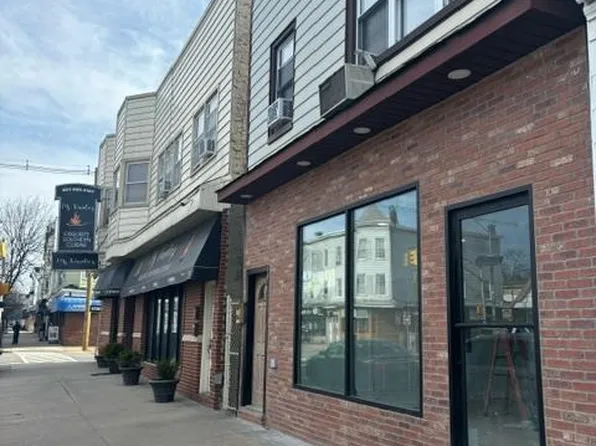 904 Broadway image 1 of 7