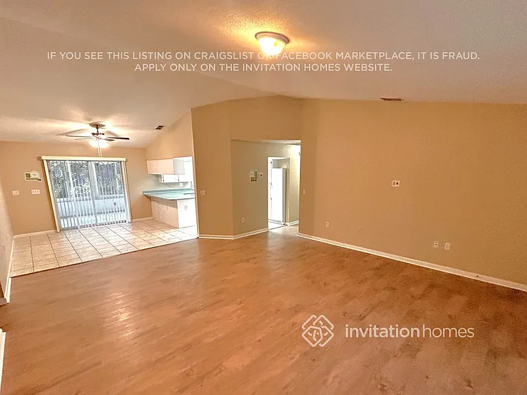 7028 Doehring Dr — Photo 5