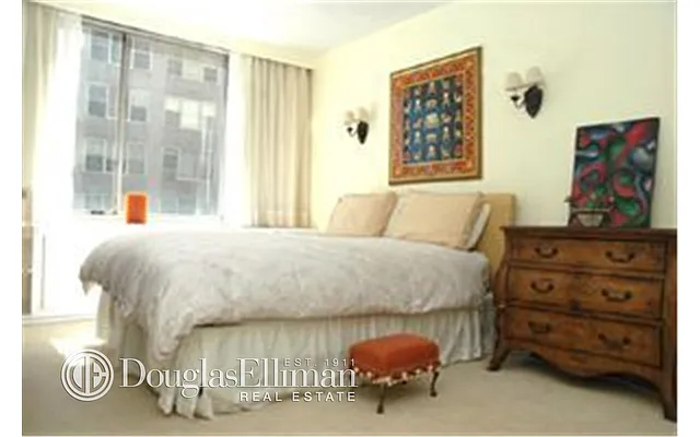 Rented by Douglas Elliman | media 49