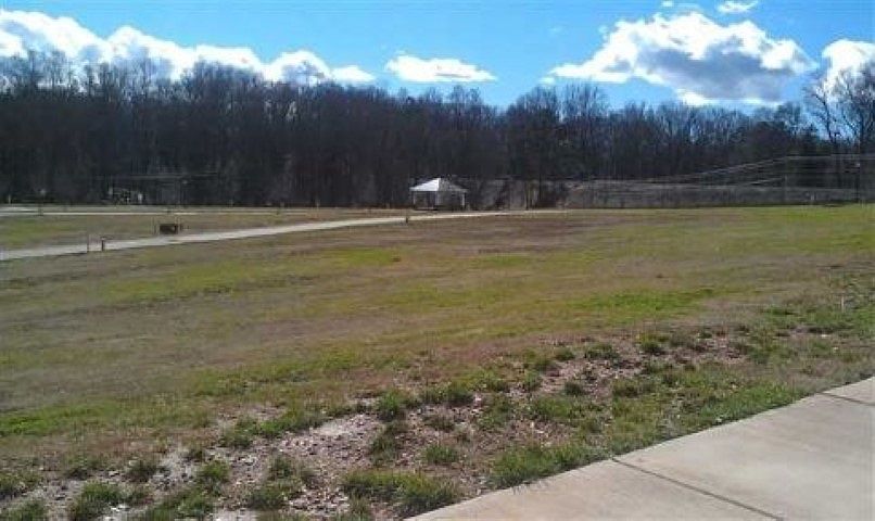 2nd image of 105 Coleman Hill Dr