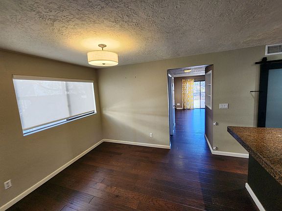 3rd image of 4969 Vista Pl #B