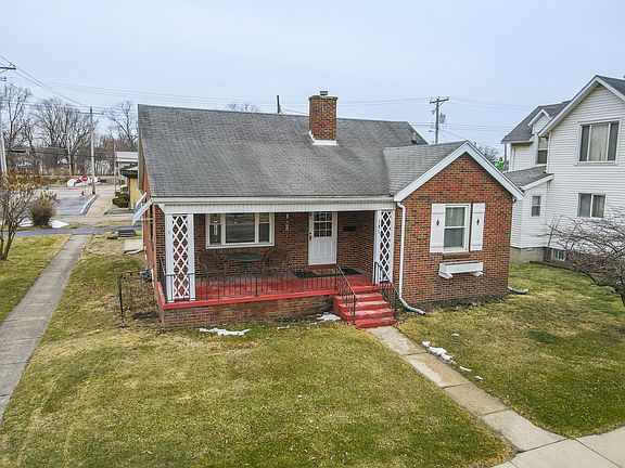 2nd image of 335 E Oak St