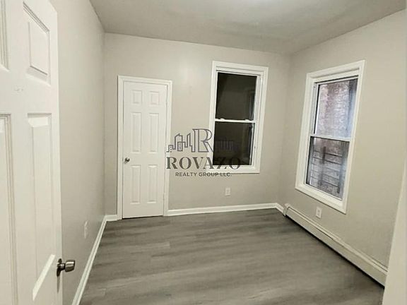 5th image of 179 Milford Ave #1