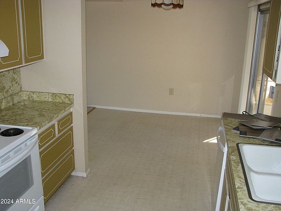 4th image of 10407 W BROOKSIDE Drive