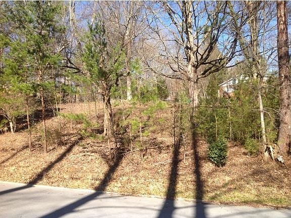 4th image of 1517 Seward Dr