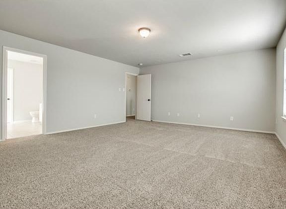 5th image of 13221 Padre Ave