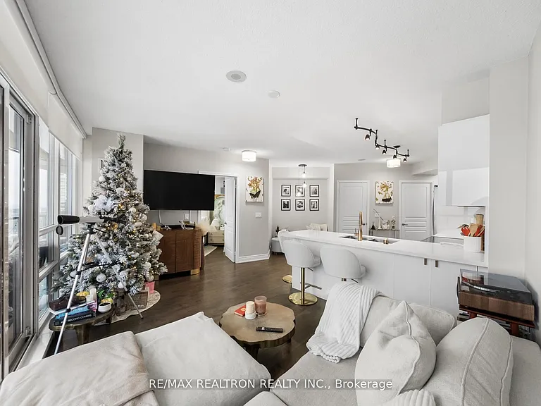2230 Lake Shore Blvd S #2008 — Photo 16