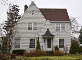 3672 Rawnsdale Rd, Shaker Heights, OH 44122