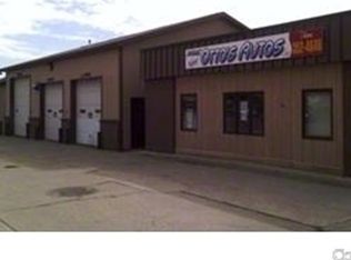 954 W 12th St, Grafton, ND 58237