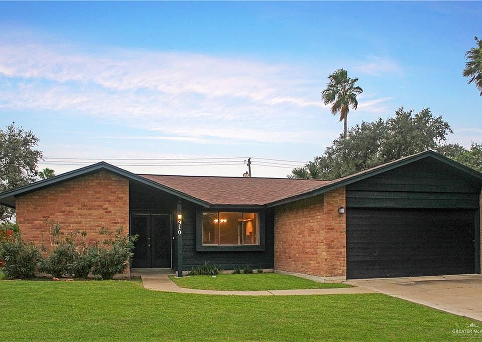 1st image of 910 Blue Bonnet Dr