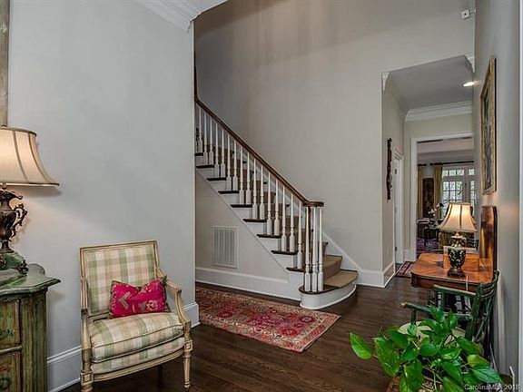 4th image of 5142 Fairlawn Crescent Ct
