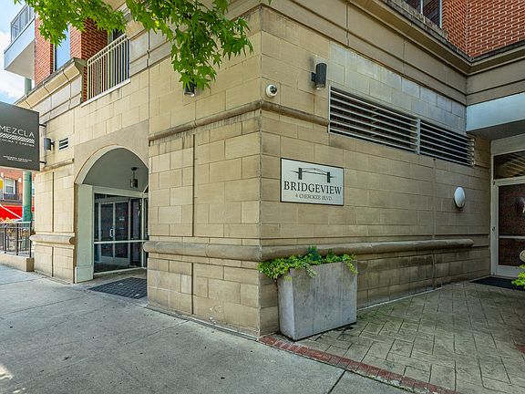 5th image of 4 Cherokee Blvd #306