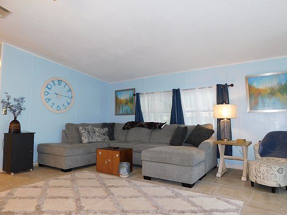 2nd image of 1693 Bassett Dr
