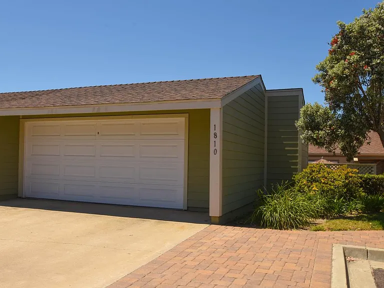 1810 Parliament Rd — Photo 16