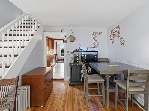 5th image of 78 Cedar St