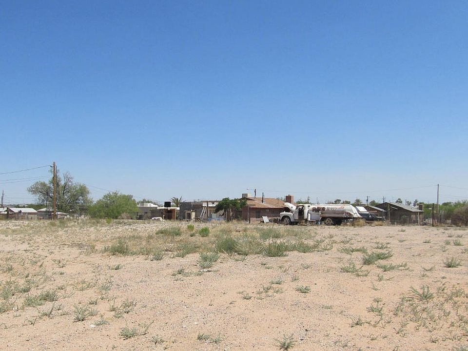 2nd image of 1638 W San Luis Blvd