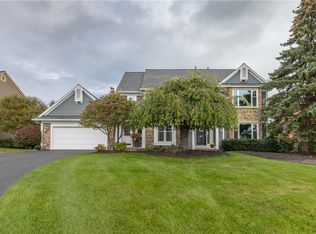 10 Cobblecreek Rd, Victor, NY 14564