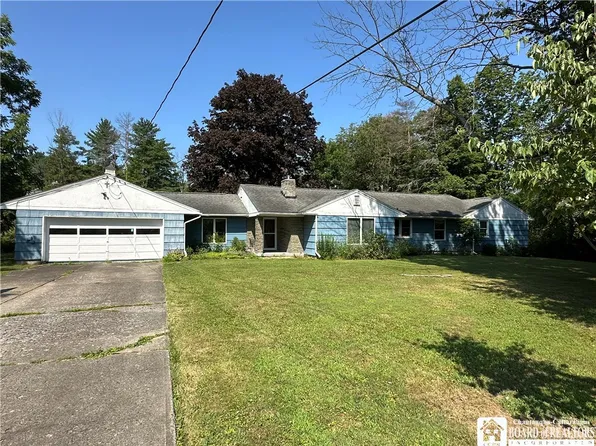 8 Highland Dr, Dryden, NY 13053