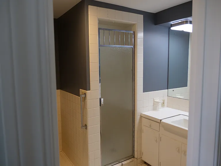 Full bathroom