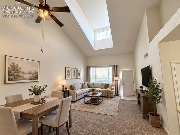 5th image of 1231 Villa Grv