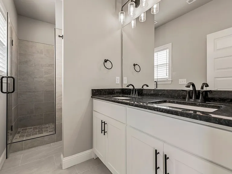 2903 Hampshire Ave — Photo 7