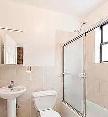 4th image of 565 W 187th St APT 4