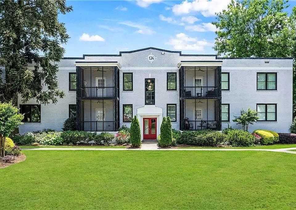 1st image of 78 Peachtree Memorial Dr NW #4