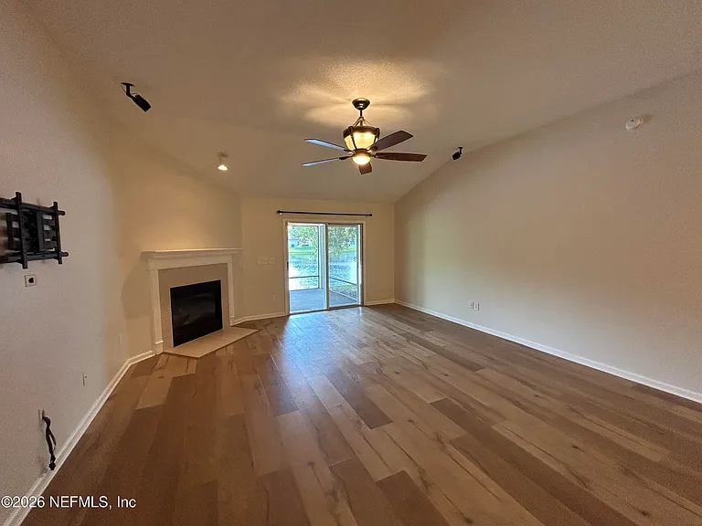 13916 Fish Eagle Dr E — Photo 34