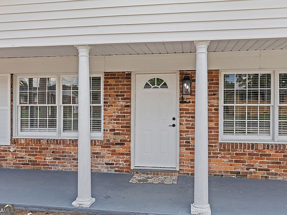 2nd image of 2541 Blueberry Dr