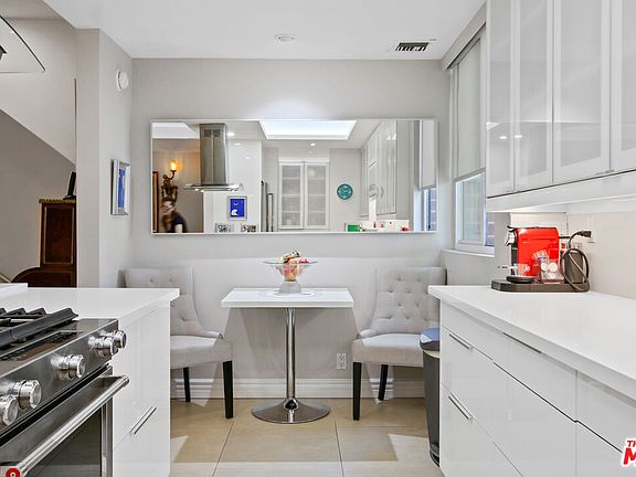 4th image of 9303 Burton Way APT A