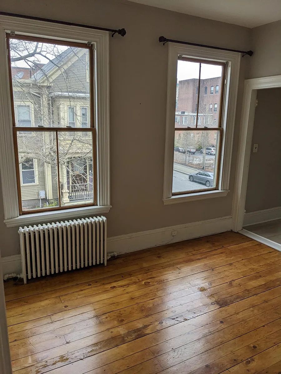 Building Photo - 441 Pleasant St #6
