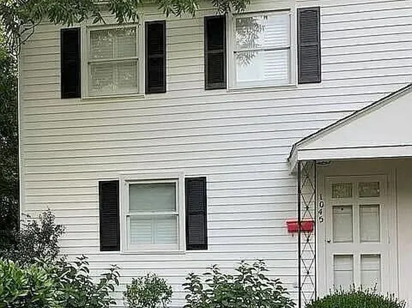 1045 Nichols Dr, Raleigh, NC 27605